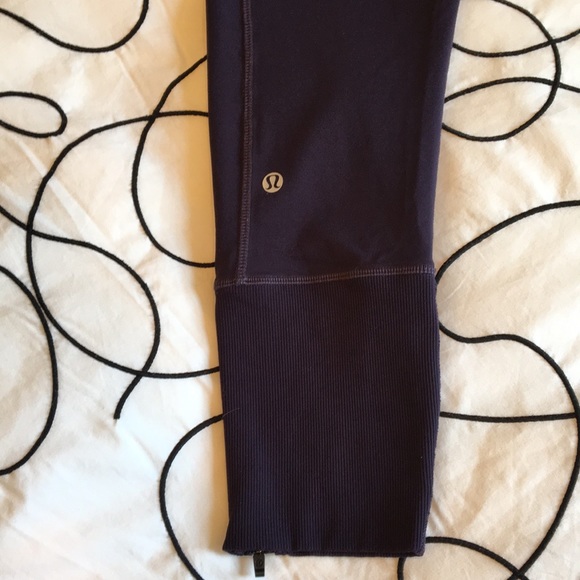 Lululemon crops - Picture 6 of 8
